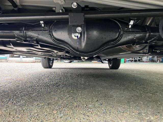 クロスビー ハイブリッドMV 4WD 登録済未使用車 スマートキー プッシュスタート 衝突被害軽減システム アイドリングストップ オートクルーズコントロール オートエアコン 電動格納ミラー 純正16インチアルミ(7枚目)