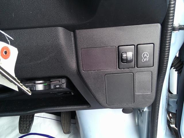 ハイゼットカーゴ ＤＸ　４ＷＤ　純正ナビ　ＤＶＤ再生　ブルートゥース　フルセグＴＶ　ＥＴＣ　キーレスエントリー　マニュアルエアコン　前席パワーウインドウ　パワーステアリング　デュアルエアバッグ　アイドリングストップ（12枚目）