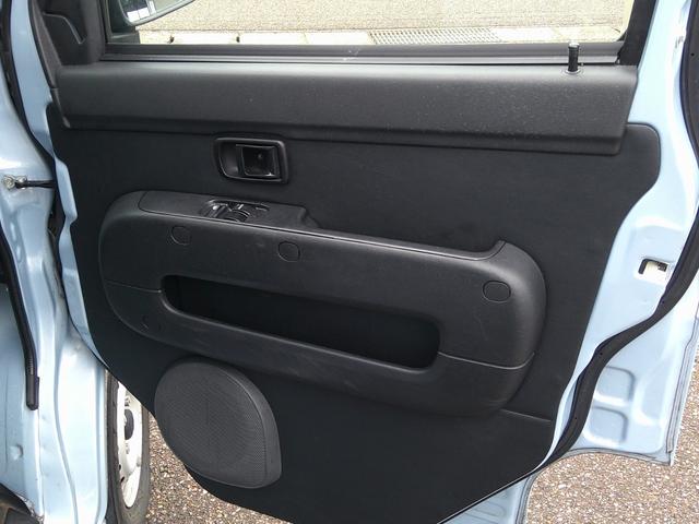 ハイゼットカーゴ ＤＸ　４ＷＤ　純正ナビ　ＤＶＤ再生　ブルートゥース　フルセグＴＶ　ＥＴＣ　キーレスエントリー　マニュアルエアコン　前席パワーウインドウ　パワーステアリング　デュアルエアバッグ　アイドリングストップ（15枚目）