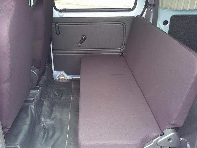 ハイゼットカーゴ ＤＸ　４ＷＤ　純正ナビ　ＤＶＤ再生　ブルートゥース　フルセグＴＶ　ＥＴＣ　キーレスエントリー　マニュアルエアコン　前席パワーウインドウ　パワーステアリング　デュアルエアバッグ　アイドリングストップ（19枚目）