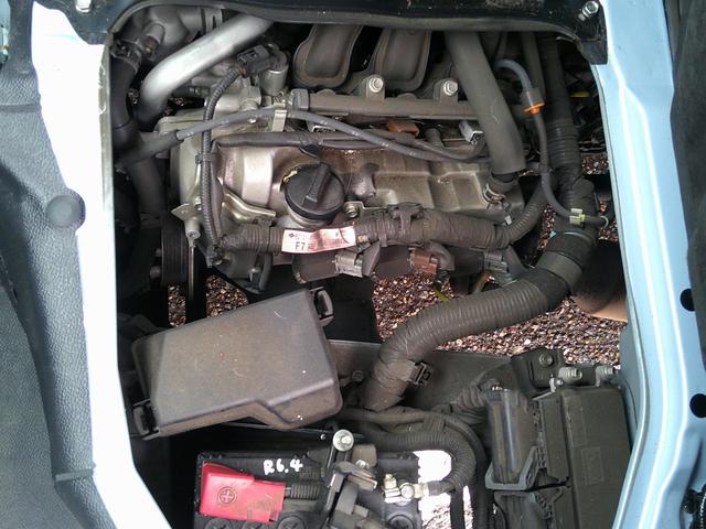 ハイゼットカーゴ ＤＸ　４ＷＤ　純正ナビ　ＤＶＤ再生　ブルートゥース　フルセグＴＶ　ＥＴＣ　キーレスエントリー　マニュアルエアコン　前席パワーウインドウ　パワーステアリング　デュアルエアバッグ　アイドリングストップ（22枚目）