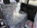 届出済未使用車の為、新車のシートカバーがかかったままです!!