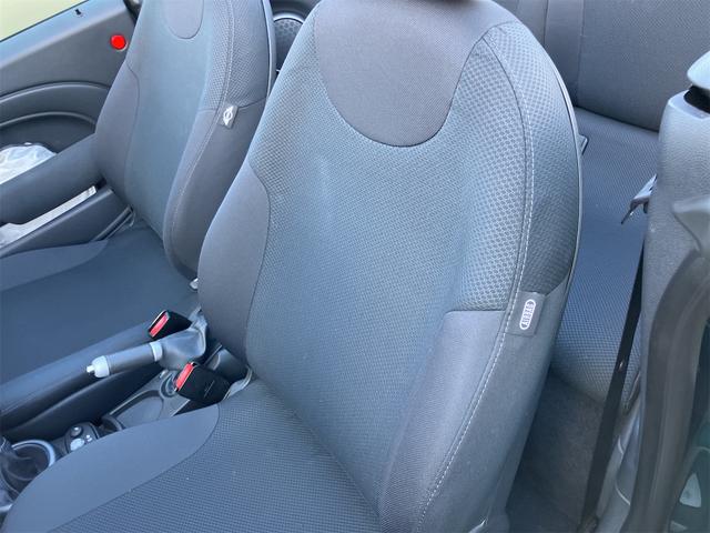 ＭＩＮＩ クーパー　コンバーチブル　電動オープンルーフ　５速マニュアル　ＣＤ再生　ミュージックプレイヤー接続　エアコン　パワーウインドウ　ＥＴＣ　ワンオーナー車（18枚目）