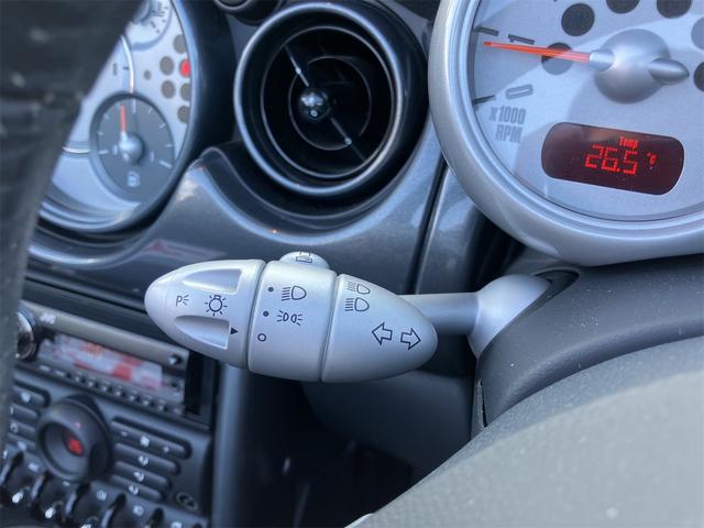 ＭＩＮＩ クーパー　コンバーチブル　電動オープンルーフ　５速マニュアル　ＣＤ再生　ミュージックプレイヤー接続　エアコン　パワーウインドウ　ＥＴＣ　ワンオーナー車（33枚目）