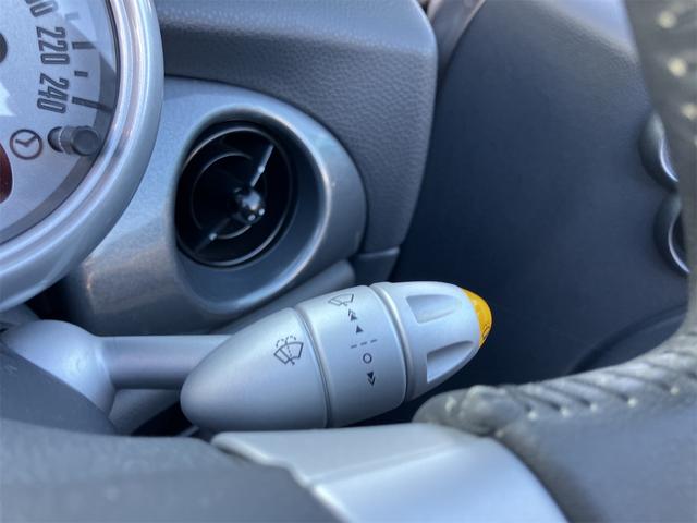 ＭＩＮＩ クーパー　コンバーチブル　電動オープンルーフ　５速マニュアル　ＣＤ再生　ミュージックプレイヤー接続　エアコン　パワーウインドウ　ＥＴＣ　ワンオーナー車（34枚目）