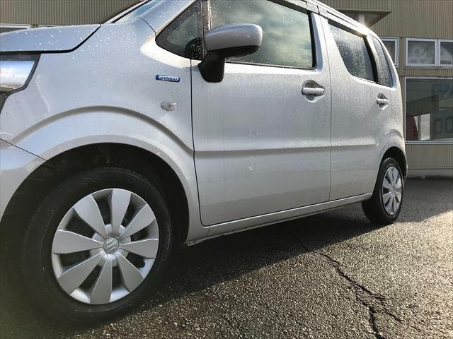 ハイブリッドFX ★衝突軽減B★車線逸脱警報★スマートキー★iストップ★コーナーソナ★運転席シートヒーター★横滑防止★Hライトレベライザー★電格ミラー★オートAC★アームレスト★バニティミラー★純正CD★オートライト★(60枚目)