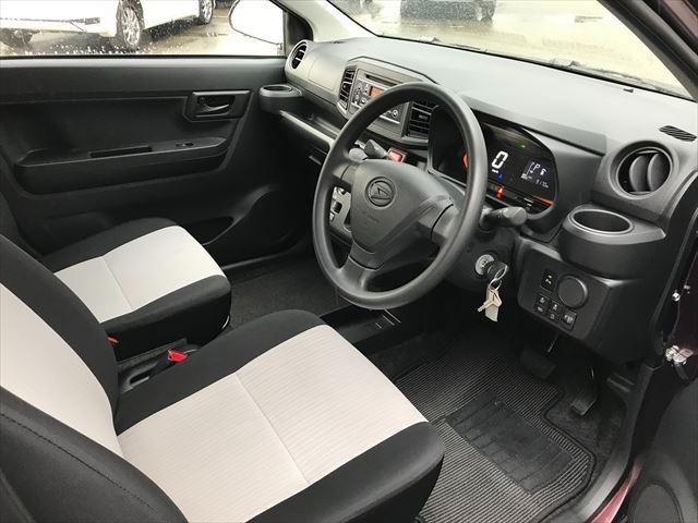 L SAIII ★純正CDオーディオ★衝突軽減ブレーキ★車線逸脱警報★オートハイビーム★オートライト★コーナーソナー★横滑り防止★ヘッドライトレベライザー★キーレス★純正フロアマット★パワーウィンドウ★UVカット★(25枚目)
