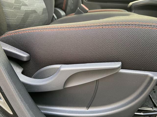 G ★スカイフィールトップ★禁煙車★スマートアシスト★衝突軽減ブレーキ★車線逸脱警報★LEDヘッドライト★オ-トライト★フォグランプ★オートハイビーム★Wシートヒーター★コーナーソナー★スマートキー★(30枚目)