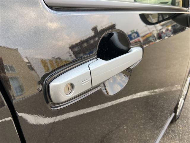 G ★スカイフィールトップ★禁煙車★スマートアシスト★衝突軽減ブレーキ★車線逸脱警報★LEDヘッドライト★オ-トライト★フォグランプ★オートハイビーム★Wシートヒーター★コーナーソナー★スマートキー★(66枚目)