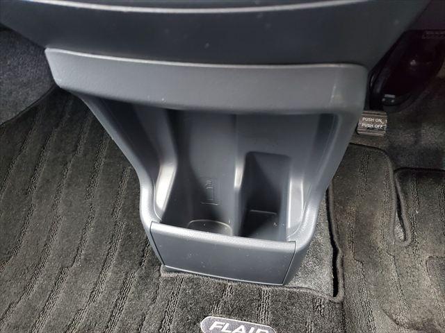 フレア ＸＧ☆車検令和９年２月迄☆禁煙車☆走行５．５万ｋｍ☆キーレス　ナビ☆ＴＶ☆シートヒーター☆アイドリングストップ☆イモビライザー☆セキュリティーアラーム☆ヘッドライトレベライザー☆ベンチシート☆オートエアコン☆キーレスエントリー☆走行５．５万ｋｍ☆試乗ＯＫ☆（48枚目）