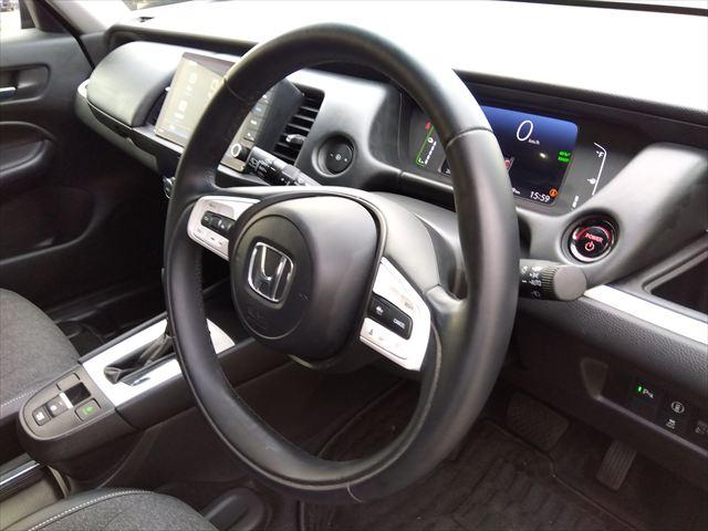 フィット ｅ：ＨＥＶホーム☆走行３．２万ｋｍ☆フルセグ☆ＤＶＤ☆　ナビ☆Ｂｌｕｅｔｏｏｔｈ☆バックカメラ☆ＥＴＣ☆ドライブレコーダー☆衝突軽減ブレーキ☆ＬＥＤヘッドライト☆オートライト☆路外逸脱抑制☆クルーズコントロール☆スマートキー☆プッシュスタート☆試乗ＯＫ☆（16枚目）