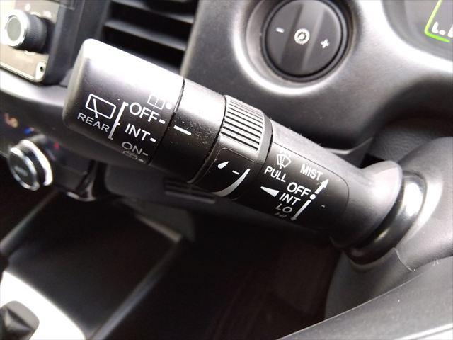 フィット ｅ：ＨＥＶホーム☆走行３．２万ｋｍ☆フルセグ☆ＤＶＤ☆　ナビ☆Ｂｌｕｅｔｏｏｔｈ☆バックカメラ☆ＥＴＣ☆ドライブレコーダー☆衝突軽減ブレーキ☆ＬＥＤヘッドライト☆オートライト☆路外逸脱抑制☆クルーズコントロール☆スマートキー☆プッシュスタート☆試乗ＯＫ☆（30枚目）