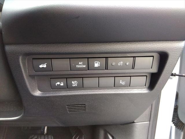アウトランダーＰＨＥＶ Ｇ☆マイパイロット☆電動テールゲート☆禁煙車☆５人乗り☆　４ＷＤ☆９インチナビ☆Ｂｌｕｅｔｏｏｔｈ☆アラウンドビューモニター☆パワーシート☆シートヒーター☆ステアリングヒーター☆衝突軽減ブレーキ☆ブラインドスポットモニター☆ＬＥＤヘッドライト☆試乗ＯＫ☆（39枚目）