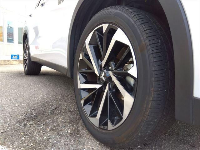 アウトランダーＰＨＥＶ Ｇ☆マイパイロット☆電動テールゲート☆禁煙車☆５人乗り☆　４ＷＤ☆９インチナビ☆Ｂｌｕｅｔｏｏｔｈ☆アラウンドビューモニター☆パワーシート☆シートヒーター☆ステアリングヒーター☆衝突軽減ブレーキ☆ブラインドスポットモニター☆ＬＥＤヘッドライト☆試乗ＯＫ☆（67枚目）