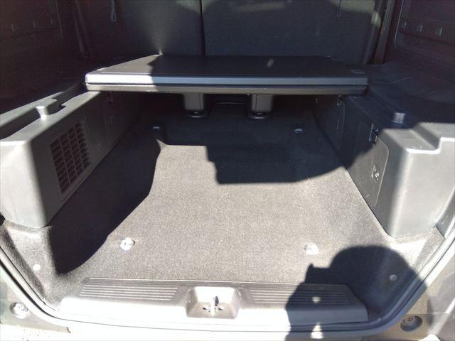 フリード＋ハイブリッド ハイブリッドＧ・ホンダセンシング☆禁煙車☆走行５．４万ｋｍ☆　☆ナビ☆ＴＶ☆Ｂｌｕｅｔｏｏｔｈ☆ステアリモコン☆バックカメラ☆両側パワースライドドア☆ホンダセンシング☆ビルトインＥＴＣ☆ＬＥＤヘッドライト☆ヒルスタート☆横滑り防止☆コンフォートビュー☆試乗ＯＫ☆（12枚目）