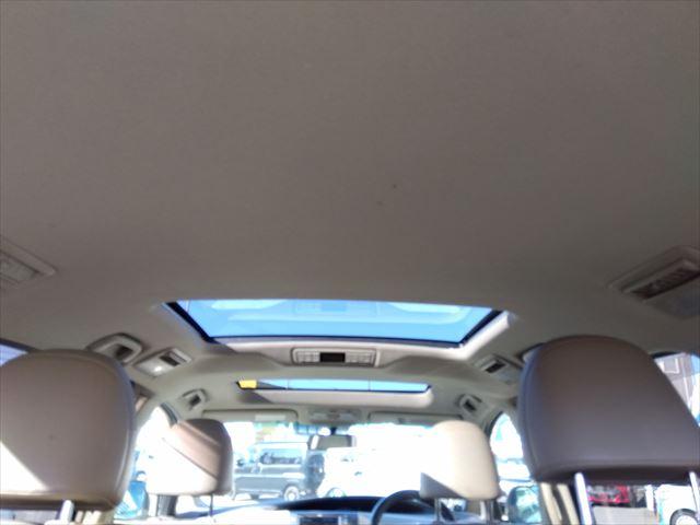 エスティマハイブリッド Ｇ　レザーパッケージ☆走行６．３万ｋｍ☆禁煙車☆７人乗り☆　４ＷＤ☆ナビ☆Ｂｌｕｅｔｏｏｔｈ☆ビルトインＥＴＣ☆フロント＆リア＆サイドカメラ☆シートヒーター☆両側パワースライドドア☆パワーバックドア☆本革シート☆ツインムーンルーフ☆パーキングソナー☆試乗ＯＫ☆（7枚目）