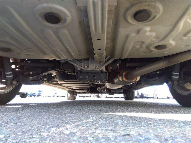 エスティマハイブリッド Ｇ　レザーパッケージ☆走行６．３万ｋｍ☆禁煙車☆７人乗り☆　４ＷＤ☆ナビ☆Ｂｌｕｅｔｏｏｔｈ☆ビルトインＥＴＣ☆フロント＆リア＆サイドカメラ☆シートヒーター☆両側パワースライドドア☆パワーバックドア☆本革シート☆ツインムーンルーフ☆パーキングソナー☆試乗ＯＫ☆（15枚目）