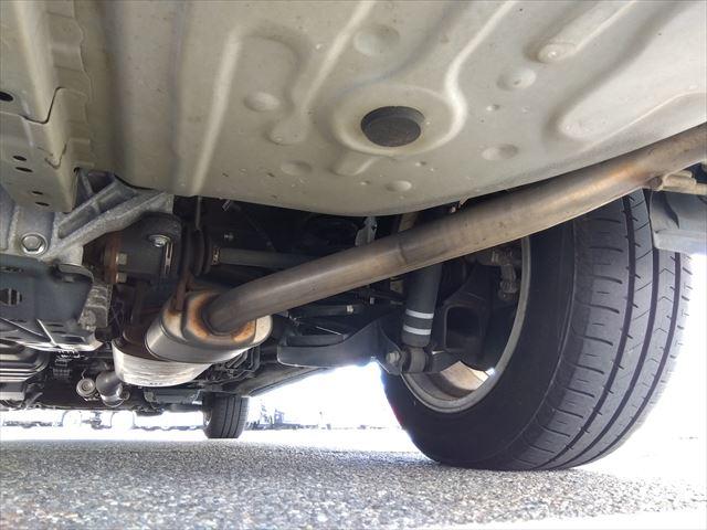 エスティマハイブリッド Ｇ　レザーパッケージ☆走行６．３万ｋｍ☆禁煙車☆７人乗り☆　４ＷＤ☆ナビ☆Ｂｌｕｅｔｏｏｔｈ☆ビルトインＥＴＣ☆フロント＆リア＆サイドカメラ☆シートヒーター☆両側パワースライドドア☆パワーバックドア☆本革シート☆ツインムーンルーフ☆パーキングソナー☆試乗ＯＫ☆（16枚目）