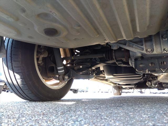 エスティマハイブリッド Ｇ　レザーパッケージ☆走行６．３万ｋｍ☆禁煙車☆７人乗り☆　４ＷＤ☆ナビ☆Ｂｌｕｅｔｏｏｔｈ☆ビルトインＥＴＣ☆フロント＆リア＆サイドカメラ☆シートヒーター☆両側パワースライドドア☆パワーバックドア☆本革シート☆ツインムーンルーフ☆パーキングソナー☆試乗ＯＫ☆（17枚目）