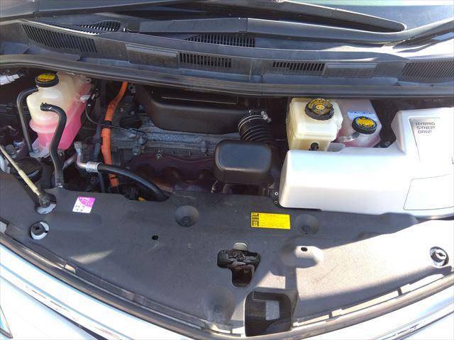 エスティマハイブリッド Ｇ　レザーパッケージ☆走行６．３万ｋｍ☆禁煙車☆７人乗り☆　４ＷＤ☆ナビ☆Ｂｌｕｅｔｏｏｔｈ☆ビルトインＥＴＣ☆フロント＆リア＆サイドカメラ☆シートヒーター☆両側パワースライドドア☆パワーバックドア☆本革シート☆ツインムーンルーフ☆パーキングソナー☆試乗ＯＫ☆（60枚目）