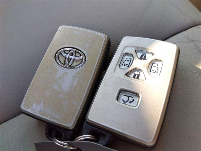 エスティマハイブリッド Ｇ　レザーパッケージ☆走行６．３万ｋｍ☆禁煙車☆７人乗り☆　４ＷＤ☆ナビ☆Ｂｌｕｅｔｏｏｔｈ☆ビルトインＥＴＣ☆フロント＆リア＆サイドカメラ☆シートヒーター☆両側パワースライドドア☆パワーバックドア☆本革シート☆ツインムーンルーフ☆パーキングソナー☆試乗ＯＫ☆（71枚目）