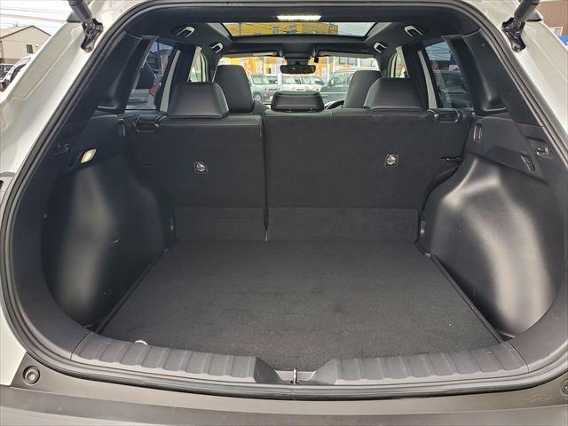 カローラクロス ハイブリッド　Ｚ☆プリクラッシュセーフティ☆禁煙車☆　４ＷＤ☆ディスプレイオーディオ☆Ｂｌｕｅｔｏｏｔｈ☆ＣａｒＰｌａｙ☆ＡｎｄｒｏｉｄＡｕｔｏ☆サンルーフ☆ＥＴＣ☆シートヒーター☆ＬＥＤヘッドライト＆フォグ☆パワーバックドア☆１００Ｖ電源☆試乗ＯＫ☆（6枚目）