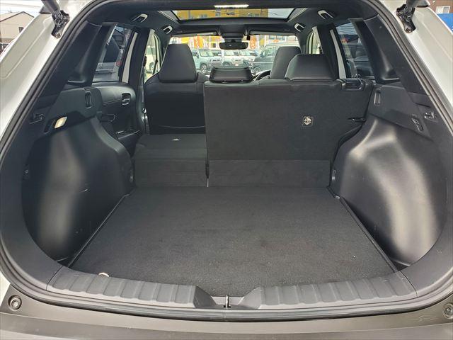 カローラクロス ハイブリッド　Ｚ☆プリクラッシュセーフティ☆禁煙車☆　４ＷＤ☆ディスプレイオーディオ☆Ｂｌｕｅｔｏｏｔｈ☆ＣａｒＰｌａｙ☆ＡｎｄｒｏｉｄＡｕｔｏ☆サンルーフ☆ＥＴＣ☆シートヒーター☆ＬＥＤヘッドライト＆フォグ☆パワーバックドア☆１００Ｖ電源☆試乗ＯＫ☆（33枚目）