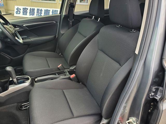フィット 13G・F☆ホンダセンシング☆走行2.6万km☆禁煙車☆ ナビ☆Bluetooth☆ETC☆バックカメラ☆スマートキー☆プッシュスタート☆アダプティブクルーズコントロール☆衝突軽減ブレーキ☆車線逸脱抑制☆プラズマクラスター☆セキュリティアラーム☆試乗OK☆(6枚目)
