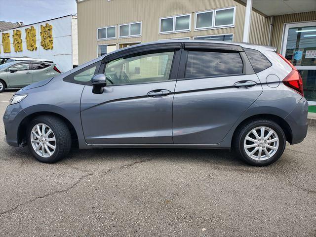 フィット 13G・F☆ホンダセンシング☆走行2.6万km☆禁煙車☆ ナビ☆Bluetooth☆ETC☆バックカメラ☆スマートキー☆プッシュスタート☆アダプティブクルーズコントロール☆衝突軽減ブレーキ☆車線逸脱抑制☆プラズマクラスター☆セキュリティアラーム☆試乗OK☆(14枚目)