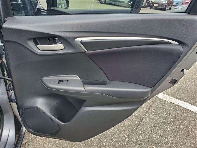 フィット 13G・F☆ホンダセンシング☆走行2.6万km☆禁煙車☆ ナビ☆Bluetooth☆ETC☆バックカメラ☆スマートキー☆プッシュスタート☆アダプティブクルーズコントロール☆衝突軽減ブレーキ☆車線逸脱抑制☆プラズマクラスター☆セキュリティアラーム☆試乗OK☆(67枚目)