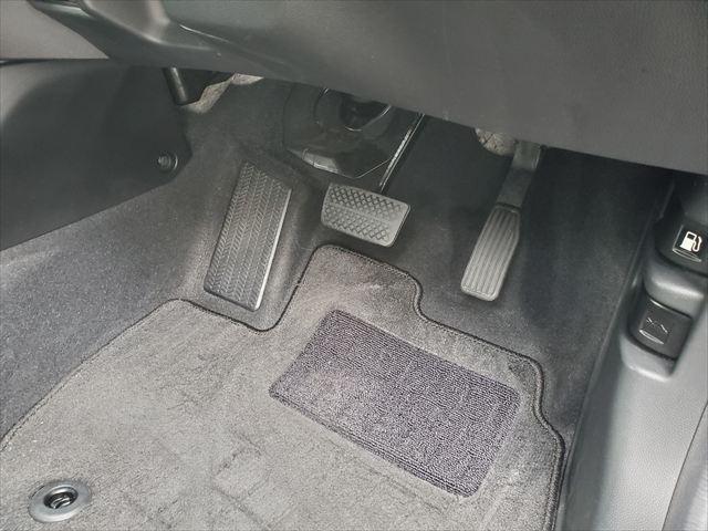 フィット 13G・F☆ホンダセンシング☆走行2.6万km☆禁煙車☆ ナビ☆Bluetooth☆ETC☆バックカメラ☆スマートキー☆プッシュスタート☆アダプティブクルーズコントロール☆衝突軽減ブレーキ☆車線逸脱抑制☆プラズマクラスター☆セキュリティアラーム☆試乗OK☆(72枚目)