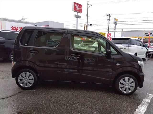 ワゴンＲ ＦＡ☆禁煙車☆走行５万ｋｍ☆ナビ☆ＴＶ☆バックカメラ☆ＥＴＣ　メモリーナビ☆バックカメラ☆ＥＴＣ☆ＴＶ☆ＤＶＤ再生☆キーレス☆ヘッドライトレベライザー☆純正セキュリティアラーム☆イモビライザー☆ベンチシート☆アームレスト☆バニティミラー☆試乗出来ます☆禁煙車☆（11枚目）