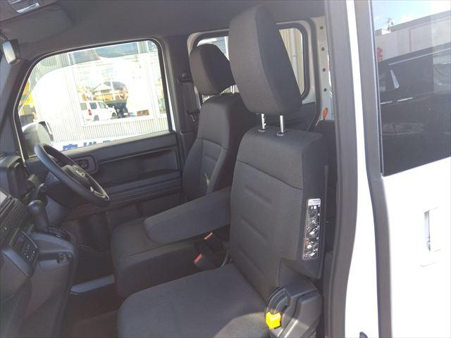 4WD☆ナビ☆Bluetooth☆バックカメラ☆ETC☆アダプティブクルーズコントロール☆衝突軽減ブレーキ☆路外逸脱抑制機能☆キーレス☆オートエアコン☆セキュリティーアラーム☆イモビライザー☆試乗OK