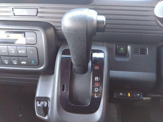 ☆☆自動車保険もフェニックスにお任せ下さい!☆☆保険のお見積もりはもちろん無料!!更新・内容変更・乗り換え手続き大歓迎です♪♪専任スタッフとお気軽に保険のお話してみませんか??気になる方はスタッフ迄