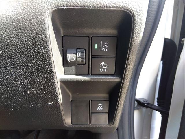 4WD☆ナビ☆Bluetooth☆バックカメラ☆ETC☆アダプティブクルーズコントロール☆衝突軽減ブレーキ☆路外逸脱抑制機能☆キーレス☆オートエアコン☆セキュリティーアラーム☆イモビライザー☆試乗OK