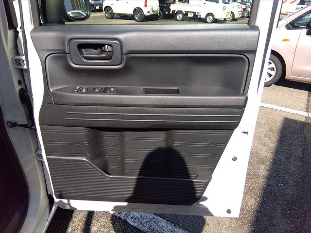 ☆安心とく10パック☆納車前にOIL・BT・ワイパー交換!その他LEDミニライト・パンク修理剤・工具セット・ブースターケーブル・作業用手袋を付属!さらに消臭抗菌施工を致します♪気になる方はスタッフ迄