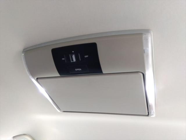 オデッセイ アブソルート・ＥＸホンダセンシング☆当店買取車☆走行３．４万　ナビ☆ＴＶ☆Ｂｌｕｅｔｏｏｔｈ☆フリップダウンモニター☆両側パワースライドドア☆ビルトインＥＴＣ☆アダプティブクルーズコントロール☆ハーフレザー☆ｉ－ＳＴＯＰ☆ローダウン車高調☆ＬＥＤライト☆試乗ＯＫ（67枚目）