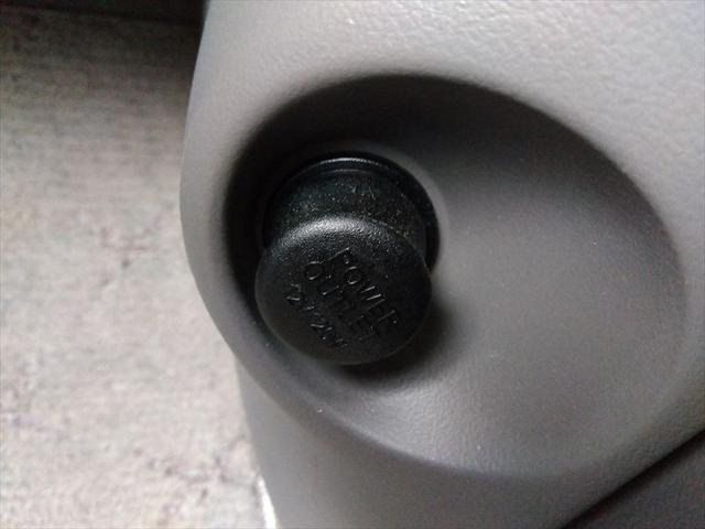 マーチ ボレロ☆車検令和９年３月☆　ナビ☆バックカメラ☆ＥＴＣ☆インテリジェントキー☆プッシュスタート☆オートエアコン☆純正アルミホイール☆アイドリングストップ☆オートライト☆走行１２４４ｋｍ☆セキュリティアラーム☆試乗ＯＫ☆禁煙車☆（56枚目）