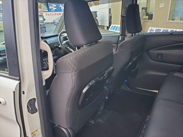 デリカＤ：２ カスタムハイブリッドＭＶ全方位カメラ付ナビパッケージ☆禁煙車　４ＷＤ☆９インチナビ☆Ｂｌｕｅｔｏｏｔｈ☆ビルトインＥＴＣ☆全方位カメラ☆両側パワースライドドア☆シートヒーター☆ヘッドアップディスプレイ☆衝突軽減ブレーキ☆ＬＥＤヘッドライト＆フォグ☆試乗ＯＫ☆（35枚目）