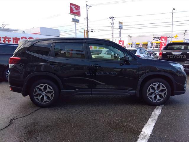 フォレスター ツーリング☆アイサイト☆リアビークルディテクション☆禁煙車☆ 4WD☆ナビ☆Bluetooth☆ETC☆ドライブレコーダー☆前後シートヒーター☆ステアリングヒーター☆パワーシート☆LEDヘッドライト☆フォグランプ☆衝突軽減ブレーキ☆走行4.9万km☆試乗OK☆(11枚目)