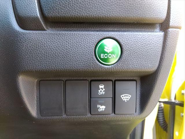 ☆安心とく１０パック☆納車前にＯＩＬ・ＢＴ・ワイパー交換！その他ＬＥＤミニライト・パンク修理剤・工具セット・ブースターケーブル・作業用手袋を付属！さらに消臭抗菌施工を致します♪気になる方はスタッフ迄