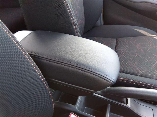 店頭で並んでいない在庫以外にも１０万台以上の共通掲載在庫や全国の会員制中古自動車オークションでのオーダーもやっております！◆こだわりたいお客様の為にご希望の一台をご用意致します◆