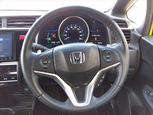 ☆８型ナビ☆ＴＶ☆Ｂｌｕｅｔｏｏｔｈ☆バックカメラ☆ＥＴＣ☆４ＷＤ☆走行８２００ｋｍ☆禁煙車☆スマートキー☆Ｐスタート☆パドルシフト☆ウィンカードアミラー☆衝突軽減ブレーキ☆ＬＥＤライト☆試乗ＯＫ☆