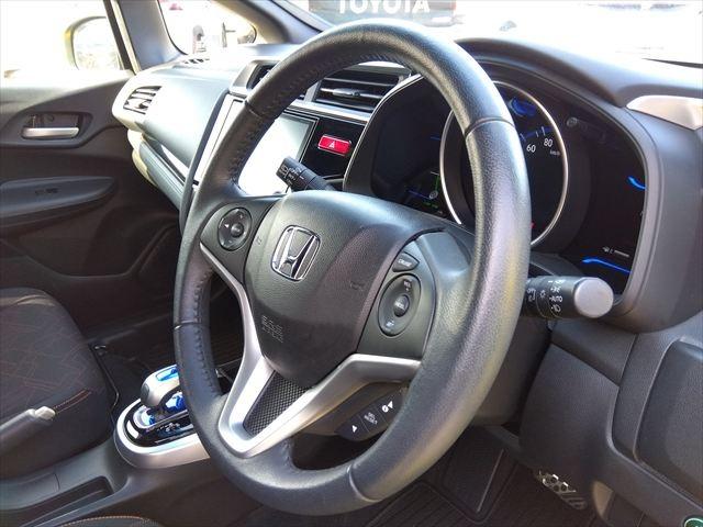 ☆８型ナビ☆ＴＶ☆Ｂｌｕｅｔｏｏｔｈ☆バックカメラ☆ＥＴＣ☆４ＷＤ☆走行８２００ｋｍ☆禁煙車☆スマートキー☆Ｐスタート☆パドルシフト☆ウィンカードアミラー☆衝突軽減ブレーキ☆ＬＥＤライト☆試乗ＯＫ☆