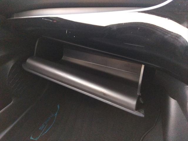 店頭で並んでいない在庫以外にも１０万台以上の共通掲載在庫や全国の会員制中古自動車オークションでのオーダーもやっております！◆こだわりたいお客様の為にご希望の一台をご用意致します◆