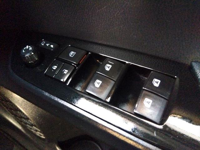 ☆☆自動車保険もフェニックスにお任せ下さい！☆☆保険のお見積もりはもちろん無料！！更新・内容変更・乗り換え手続き大歓迎です♪♪専任スタッフとお気軽に保険のお話してみませんか？？気になる方はスタッフ迄