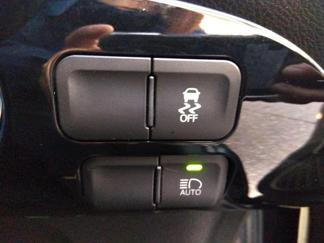 ナビ☆Ｂｌｕｅｔｏｏｔｈ☆バックカメラ☆ビルトインＥＴＣ☆衝突軽減ブレーキ☆レーンデパーチャーアラート☆レーダークルーズコントロール☆ＬＥＤヘッドライト☆ＬＥＤフォグ☆オートライト☆試乗ＯＫ☆禁煙車☆