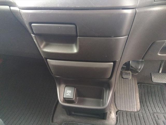 フリード Ｇ・ホンダセンシング☆禁煙車☆走行５．６万ｋｍ☆ナビ☆ＴＶ☆　純正ナビ☆ＴＶ☆Ｂｌｕｅｔｏｏｔｈ☆ビルトインＥＴＣ☆バックカメラ☆両側パワースライドドア☆ホンダセンシング☆アダプティブクルーズコントロール☆ヒーテッドドアミラー☆横滑り防止☆スマートキー☆試乗ＯＫ（22枚目）