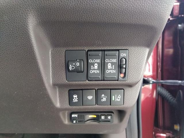 フリード Ｇ・ホンダセンシング☆禁煙車☆走行５．６万ｋｍ☆ナビ☆ＴＶ☆　純正ナビ☆ＴＶ☆Ｂｌｕｅｔｏｏｔｈ☆ビルトインＥＴＣ☆バックカメラ☆両側パワースライドドア☆ホンダセンシング☆アダプティブクルーズコントロール☆ヒーテッドドアミラー☆横滑り防止☆スマートキー☆試乗ＯＫ（32枚目）