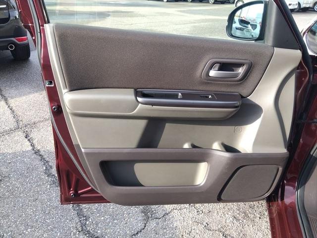 フリード Ｇ・ホンダセンシング☆禁煙車☆走行５．６万ｋｍ☆ナビ☆ＴＶ☆　純正ナビ☆ＴＶ☆Ｂｌｕｅｔｏｏｔｈ☆ビルトインＥＴＣ☆バックカメラ☆両側パワースライドドア☆ホンダセンシング☆アダプティブクルーズコントロール☆ヒーテッドドアミラー☆横滑り防止☆スマートキー☆試乗ＯＫ（69枚目）